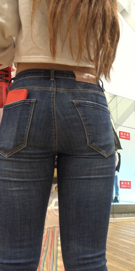 雅雅18岁青春无敌高跟牛仔裤饱满翘臀第一季（积分488）