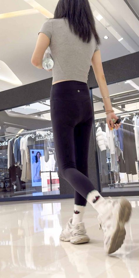 极品紧臀瑜伽裤（积分45）