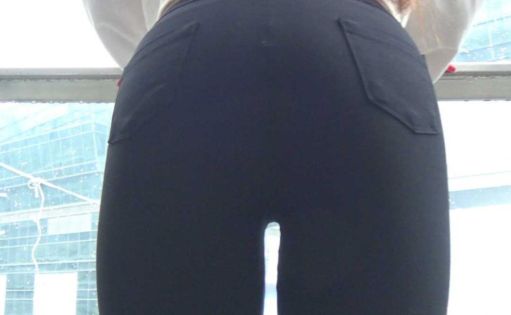 雅雅18岁青春无敌打底黑裤饱满翘臀第二季（积分309）