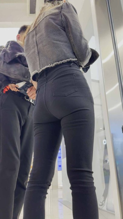 春节献礼性感大宽臀骆驼趾你看行