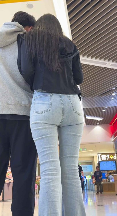 这臀一看就是各种姿势都会