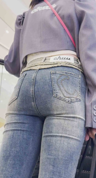 春节献礼牛仔超丰臀美女小姐姐