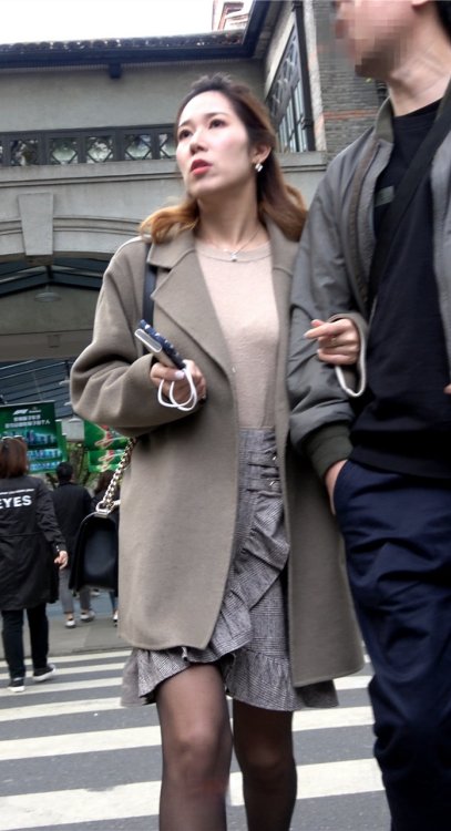 4K-短裙长腿街拍高跟美女DJ448[1.64G]