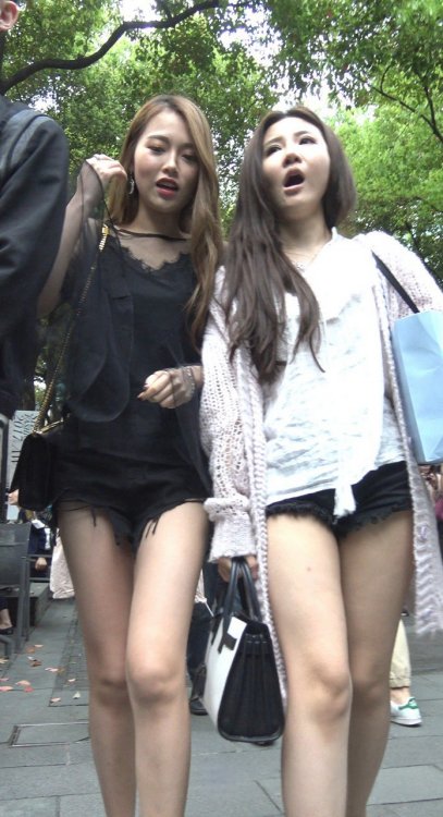 4K-性感热裤长腿街拍高跟美女 [1.08G]