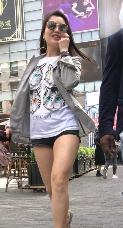 4K-性感黑热裤长腿街拍高跟美女DJ799[1.23G]