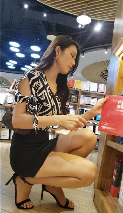 （视频）不要再说 [13.35G/MP4]+（套图）不要再说 (855P)[10.37G/JPG]