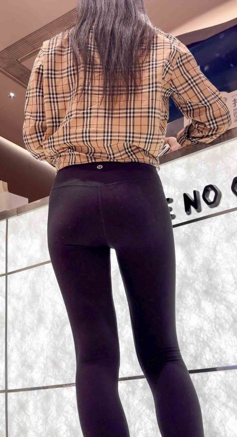 深紫裤性感炸弹蜜桃巨臀