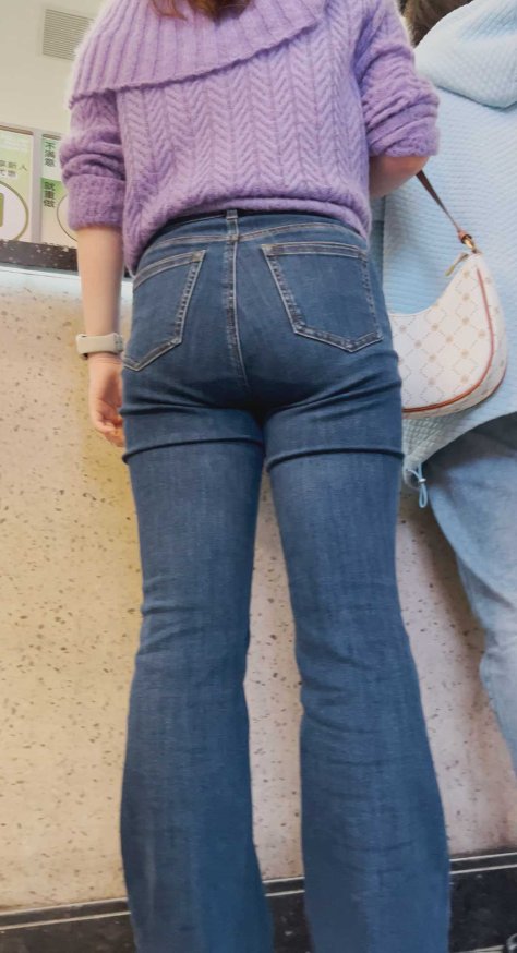 紧身蓝牛熟女（积分50）