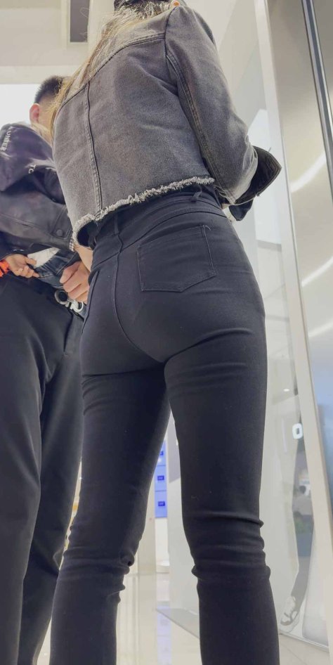 春节献礼性感大宽臀骆驼趾你看行（积分3775）