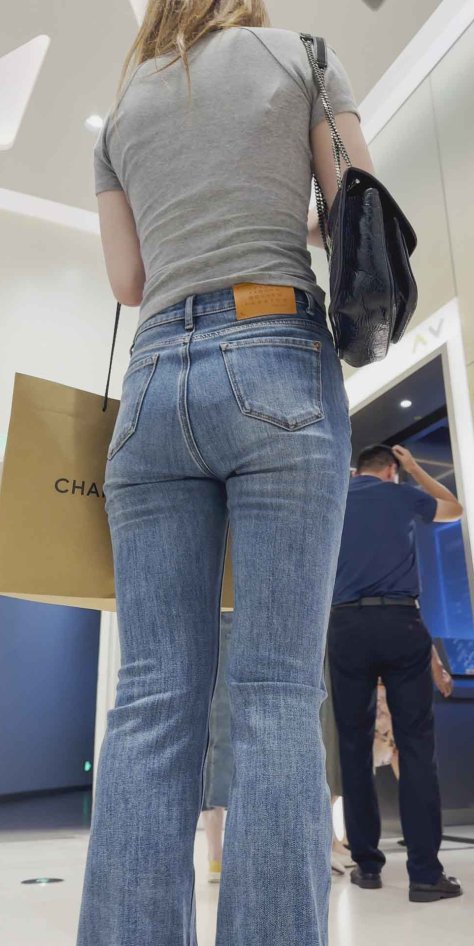 春节献礼极品长发小胸器美女小姐姐（积分：2999）