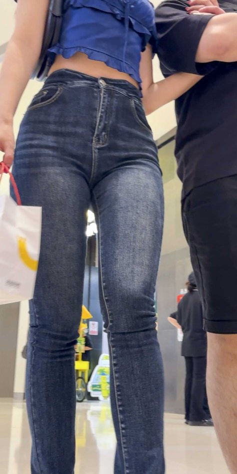 金三角紧臀蓝牛妹子