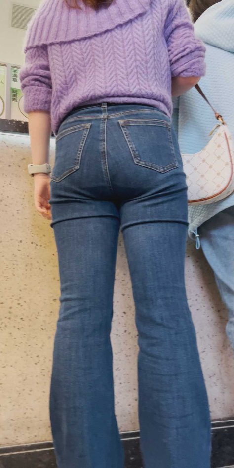 紧身蓝牛熟女（积分50）