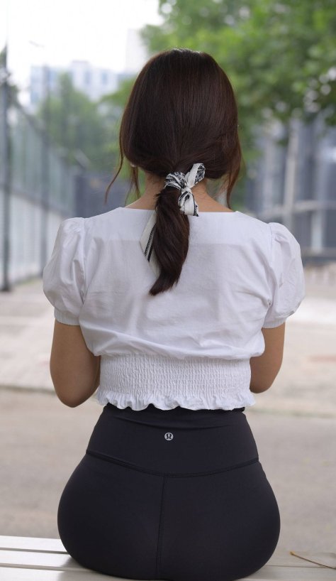 性感黑色瑜伽裤【视频+套图】