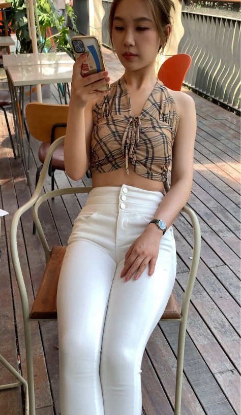 【套图+视频】紧身白裤女孩