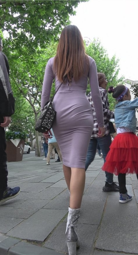 有个国外男友的连体包臀裙妹子[1.8G/MP4]