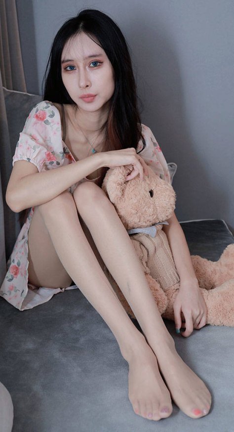 A124.丝足 碎花裙