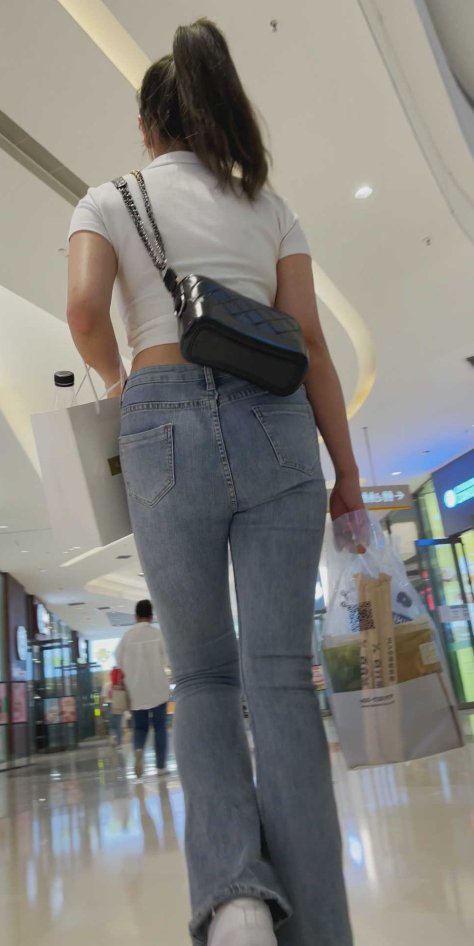 极品紧牛金三角大美女(积分45)