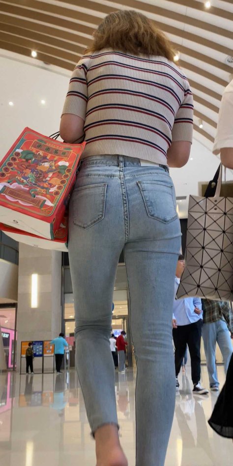 性感饱满灰牛仔翘臀妹子（积分229）